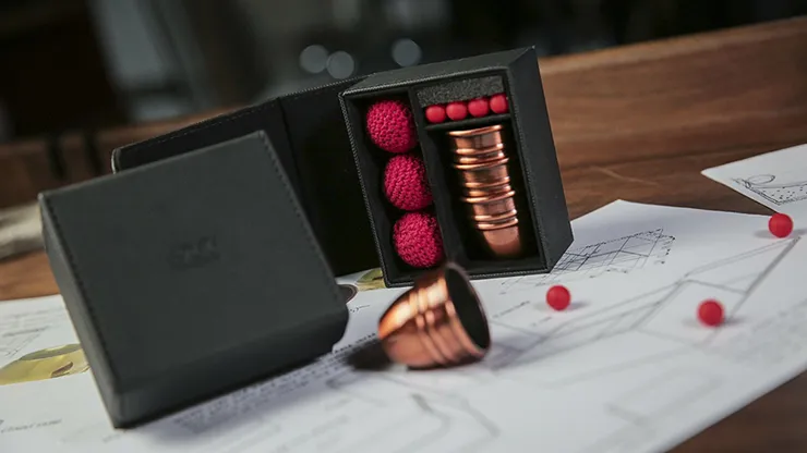 Mini Cups and Balls by TCC